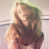 谁给我拥抱:欧美范霸气冷酷qq头像女生_WWW.TQQA.COM