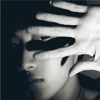 男左女右情侣QQ头像/2张一对_WWW.TQQA.COM