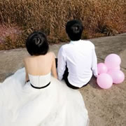 背影情侣头像:你一直在心中_WWW.TQQA.COM