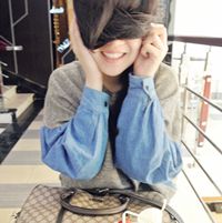 看见天上的微光:意境女生长发不带字qq头像_WWW.TQQA.COM