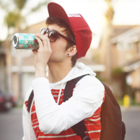 欧美头像男生霸道:为你放下执念_WWW.TQQA.COM