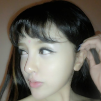 精致女生素颜QQ可爱头像:等我成年就嫁你_WWW.TQQA.COM