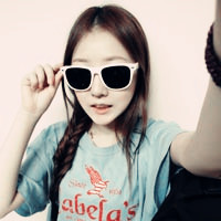 乖巧可爱的女生头像_WWW.TQQA.COM