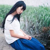 QQ唯美女生头像:风雨我帮你挡在身后_WWW.TQQA.COM