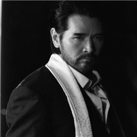 中年男人费翔头像_WWW.TQQA.COM