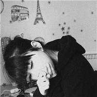 失恋后用的伤感女生灰白头像_WWW.TQQA.COM