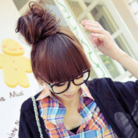 眼镜控气质可爱女生头像:属于我们的烟火_WWW.TQQA.COM