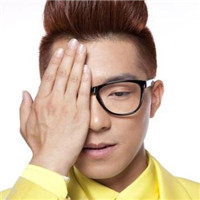 黄心颖微博头像:精彩不断_WWW.TQQA.COM