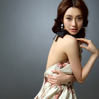 女神爱戴图片QQ头像_WWW.TQQA.COM