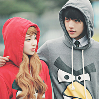 双人情侣头像两人一张:有你就不会感到不安_WWW.TQQA.COM