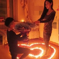 qq情侣头像:一男一女一左一右:温柔想念_WWW.TQQA.COM