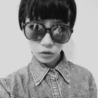 朦胧美:黑白女生qq头像:我爱你相信你会了解_WWW.TQQA.COM