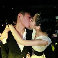2人一张的情侣头像一对2张:属于他们的幸福_WWW.TQQA.COM