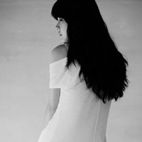 单身女生黑白头像_WWW.TQQA.COM