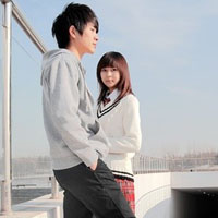 自拍再自裁情侣头像一对_WWW.TQQA.COM