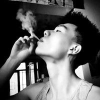 我只是希望你陪::成熟欧美范男生头像:想念每一_WWW.TQQA.COM