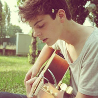 梦里的天堂i:欧美唯美意境男生头像_WWW.TQQA.COM