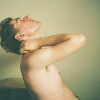 梦里的天堂i:欧美唯美意境男生头像_WWW.TQQA.COM