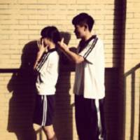 无可替代你的爱:一男一女求搭配情侣头像_WWW.TQQA.COM