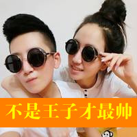 情不自禁想你的亲密情侣头像一对_WWW.TQQA.COM