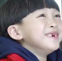 男生可爱头像图片:把烦恼都变成气泡_WWW.TQQA.COM