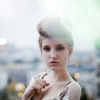 欧美风知性女生qq头像:每天想你i_WWW.TQQA.COM