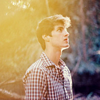 梦里的天堂i:欧美唯美意境男生头像_WWW.TQQA.COM