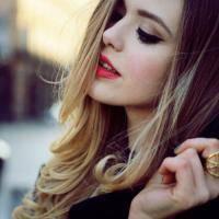 欧美女生头像复古风:爱了你瞎了眼_WWW.TQQA.COM