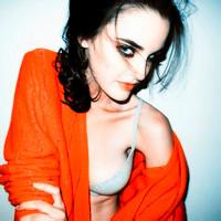 欧美头像女生:女王范_WWW.TQQA.COM