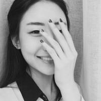 情若能自控:灰色女生带字头像:做一个孤独患者_WWW.TQQA.COM