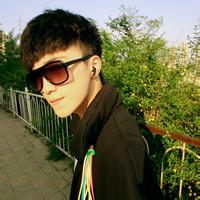 qq头像图片男生头顶香蕉_WWW.TQQA.COM