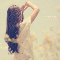 故事里的角色我不适合:唯美头像吧不带字女生_WWW.TQQA.COM