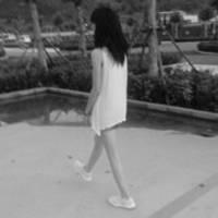 伤感个性灰色女生头像:带字:小丑代言_WWW.TQQA.COM