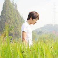 唯美阳光男生头像:怀念初恋和童年_WWW.TQQA.COM