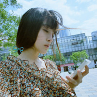 欧美范森系女生头像:我不明白也不需要明白_WWW.TQQA.COM