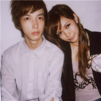 相依为命的情侣QQ头像:一对_WWW.TQQA.COM