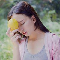 唯美清新女生侧面头像:多少爱不能重来_WWW.TQQA.COM