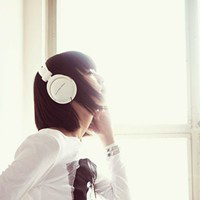 故事里的角色我不适合:唯美头像吧不带字女生_WWW.TQQA.COM