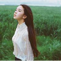 唯美中分长发女生头像:中分菇凉最美_WWW.TQQA.COM