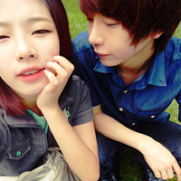 1左1右浪漫情侣QQ头像_WWW.TQQA.COM