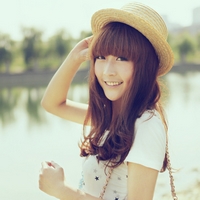 夏天戴帽子的唯美女生头像_WWW.TQQA.COM