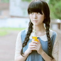 看淡一切:包括你:茶色的邻家小清新女生头像_WWW.TQQA.COM