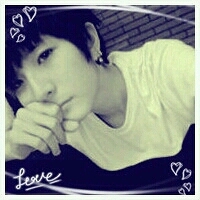 情侣头像一对两人两张:爱的平凡却深刻_WWW.TQQA.COM