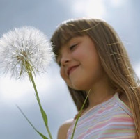 漂亮/童真/可爱的欧美小女生QQ头像_WWW.TQQA.COM
