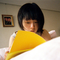 最新短发女生头像:可爱/戴眼镜_WWW.TQQA.COM