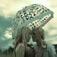 情侣接吻头像一左一右分开:欧美系:我的宇宙只有_WWW.TQQA.COM