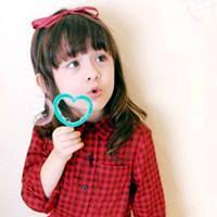 小清新萝莉QQ头像:快乐的小丫头_WWW.TQQA.COM