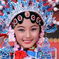 百变小公主牛欣欣头像下载_WWW.TQQA.COM