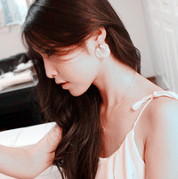 一人一边情侣QQ头像:男左女右_WWW.TQQA.COM