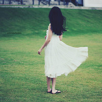 爱情渐渐褪去了颜色:唯美头像吧女头:不愿再见面_WWW.TQQA.COM